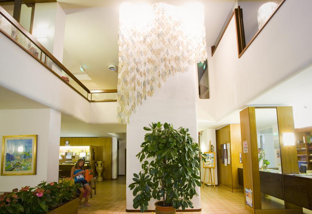 Hotel Metropol Caorle Exterior photo