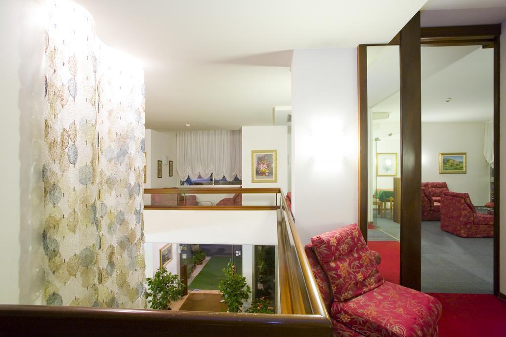 Hotel Metropol Caorle Exterior photo