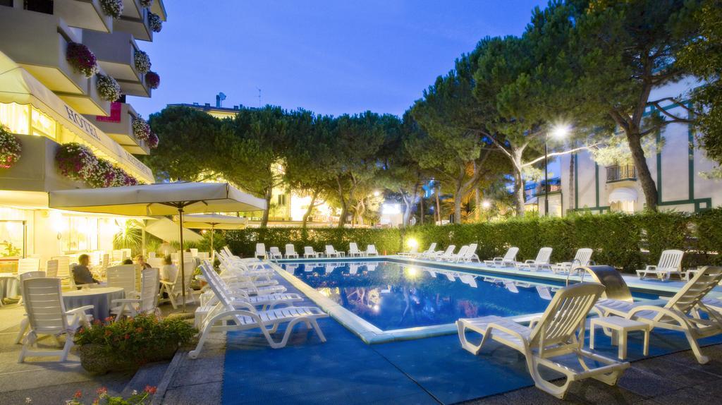 Hotel Metropol Caorle Exterior photo
